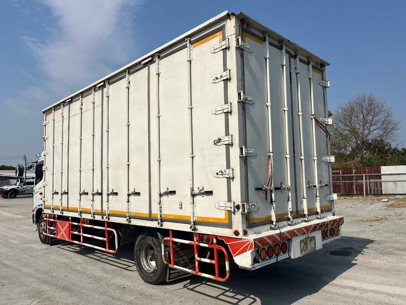 🌟หกล้อตู้สิบบาน HINO FC9J 175 แรง ปี 2556 (8338) 🌟หกล้อตู้สิบบาน HINO FC9J 175 แรง ปี 2556 (8338)