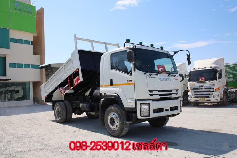 👉 หกล้อเครน ISUZU FTR 240 แรง ปี 2566 (3266)