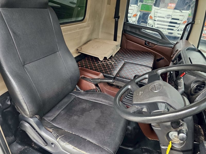 💥Sาคา 1,230,000 บาท 💚 หกล้อคอก HINO FC9J 175 แรง ปี 2566 (2340)