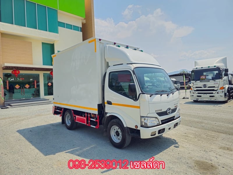 👉 สี่ล้อตู้ HINO XZU 136 แรง ปี 2563 (8297)