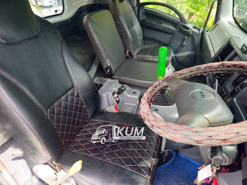  สิบล้อดั้มพ์กระบะสามมิต  ISUZU FXZ 360 ปี 2556(2374)