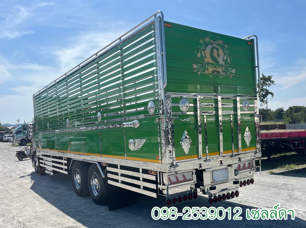 Hino FL8J 260 ปี66 สิบล้อคอกมิเนียม พื้นสแตนเลส สภาพป้ายแดง(5115) Hino FL8J 260 ปี66 สิบล้อคอกมิเนียม พื้นสแตนเลส สภาพป้ายแดง(5115)
