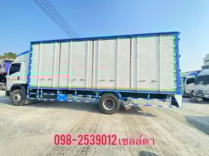 หกล้อตู้สิบบาน  ISUZU  FTR 240 แรง ปี 2564(3567