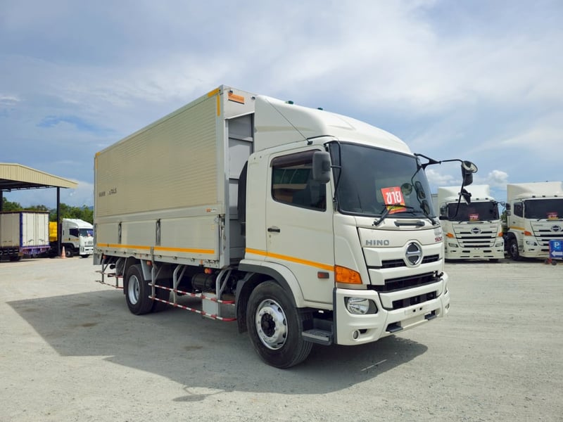 หกล้อตู้สองบาน  HINO FG8J (3995)