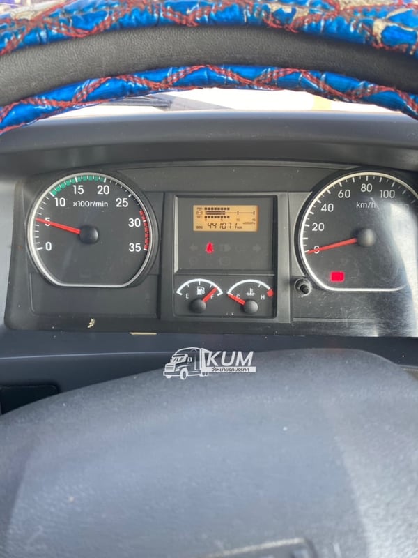 หกล้อตู้สิบบาน  ISUZU  FTR 240 แรง ปี 2564(3567