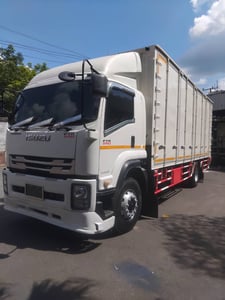 🔥หกล้อตู้สิบบาน ISUZU FTR 240 แรง ปี 2561(0510) 🔥หกล้อตู้สิบบาน ISUZU FTR 240 แรง ปี 2561(0510)