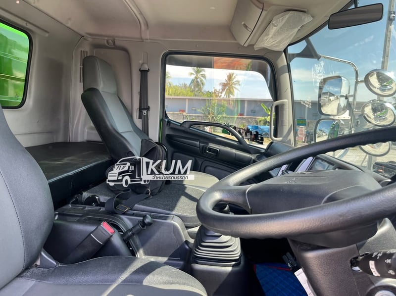 Hino FL8J 260 ปี66 สิบล้อคอกมิเนียม พื้นสแตนเลส สภาพป้ายแดง(5115) Hino FL8J 260 ปี66 สิบล้อคอกมิเนียม พื้นสแตนเลส สภาพป้ายแดง(5115)