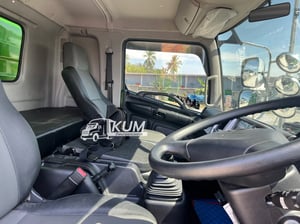 Hino FL8J 260 ปี66 สิบล้อคอกมิเนียม พื้นสแตนเลส สภาพป้ายแดง(5115) Hino FL8J 260 ปี66 สิบล้อคอกมิเนียม พื้นสแตนเลส สภาพป้ายแดง(5115)