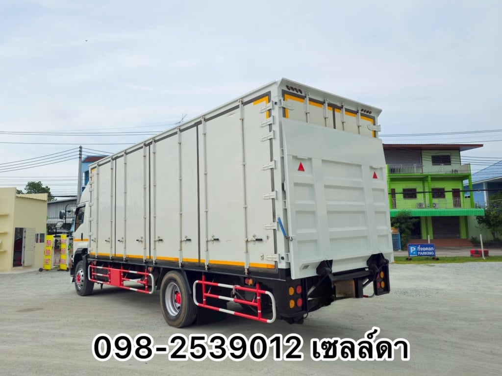 👉ป้ายแดงมือเดียว  หกล้อตู้สิบบาน (5105)