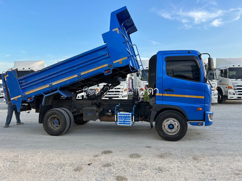 หกล้อดั้มพ์ HINO FC9J 210 แรง ปี 66 อู่ SST 💙โดมิเนเตอร์ 500 สวยคลาสสิค💙 -ยาว 4.00 สูง 0.70 กว้าง 2.15 (2901) หกล้อดั้มพ์ HINO FC9J 210 แรง ปี 66 อู่ SST 💙โดมิเนเตอร์ 500 สวยคลาสสิค💙 -ยาว 4.00 สูง 0.70 กว้าง 2.15 (2901)