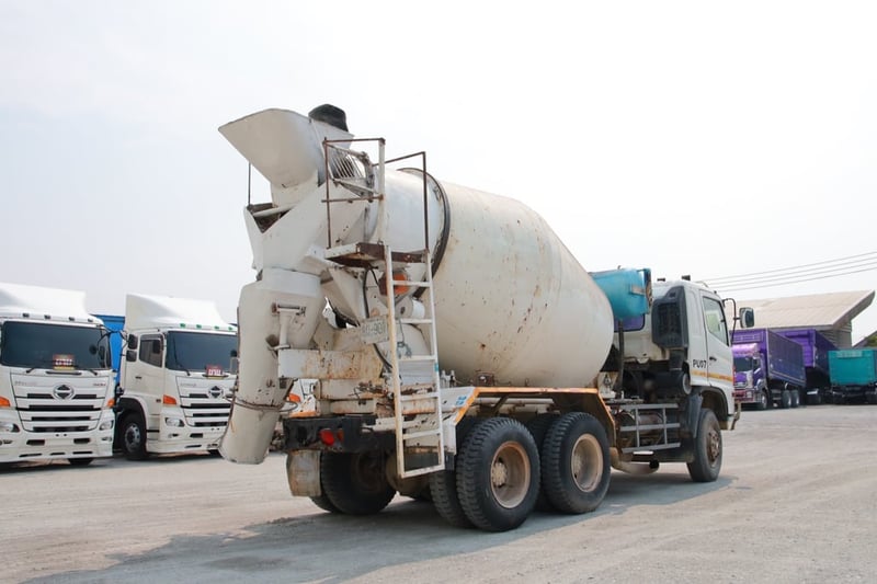 สิบล้อโม่ปูน HINO FM1A 330 แรง ปี 2556(9081)