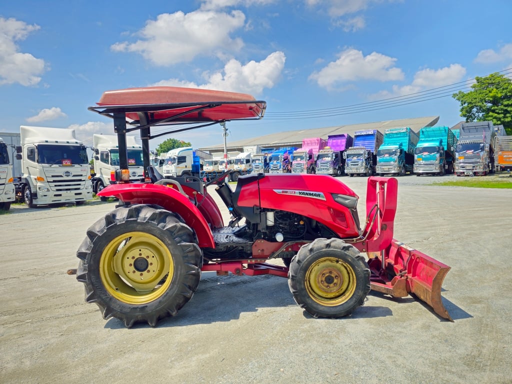 👉 ชั่วโมงน้อย 4,000 กว่า , ปีใหม่ รถไถ่ YANMAR (6021) 👉 ชั่วโมงน้อย 4,000 กว่า , ปีใหม่ รถไถ่ YANMAR (6021)