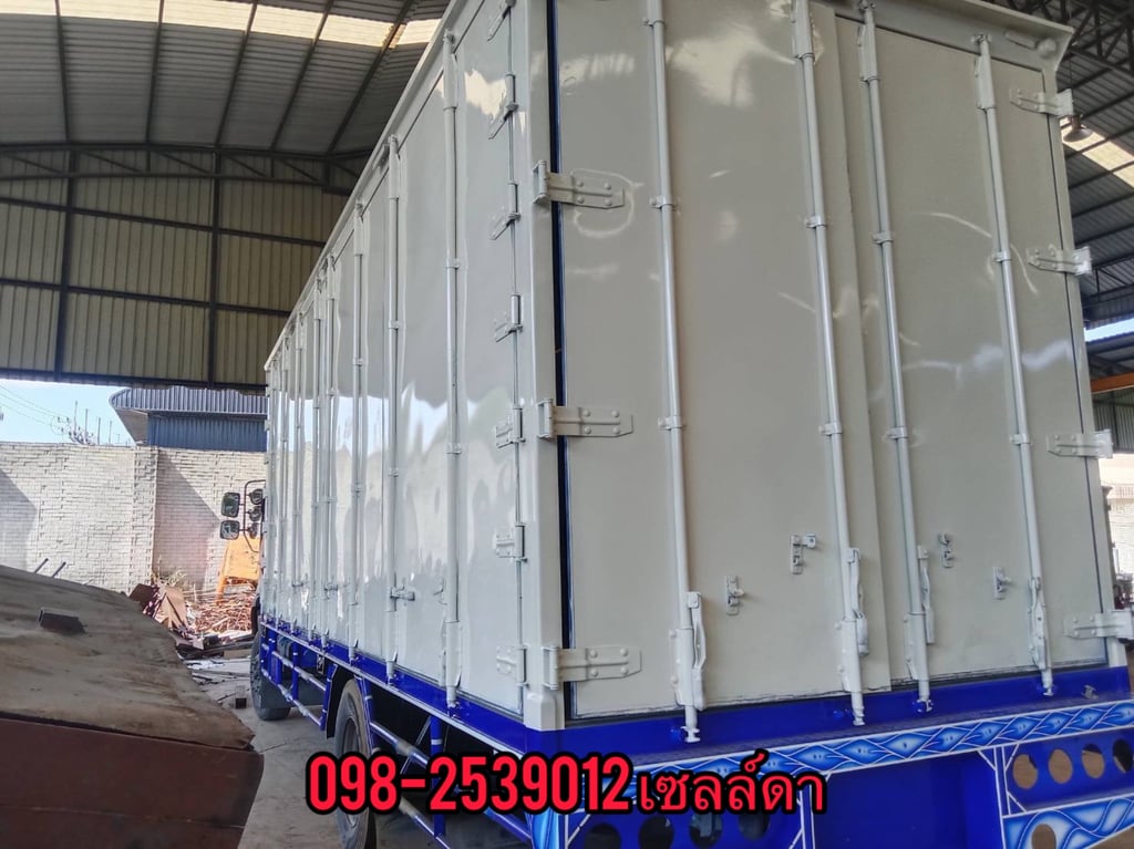 หกล้อตู้สิบบาน ISUZU FTR  240 แรง ปี 2564(6584)