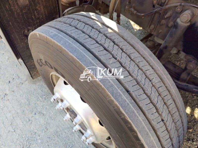 สิบล้อหัวลาก UD GWE 390 แรง ปี 2565(2258)