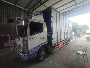 🔥ฟรีเก็บงานสวยให้ 🔥ฟรียางใหม่ 2 เส้น , หกล้อตู้สิบบาน HINO FC9J 175 แรง ปี 2556(8338) 🔥ฟรีเก็บงานสวยให้ 🔥ฟรียางใหม่ 2 เส้น , หกล้อตู้สิบบาน HINO FC9J 175 แรง ปี 2556(8338)