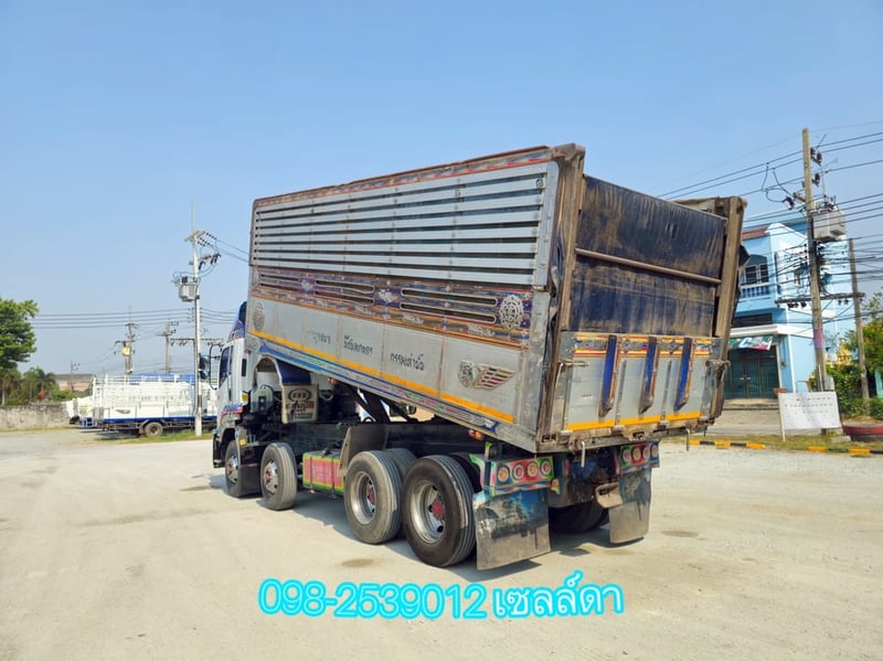 👉 สิบสองล้อดั้มพ์ ISUZU FYH 360 แรง ปี 2555 (0856)
