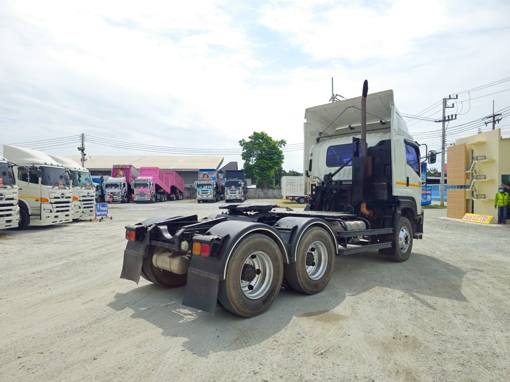 สิบล้อหัวลาก ISUZU  GXZ 360  แรง  ปี 2555(6863)