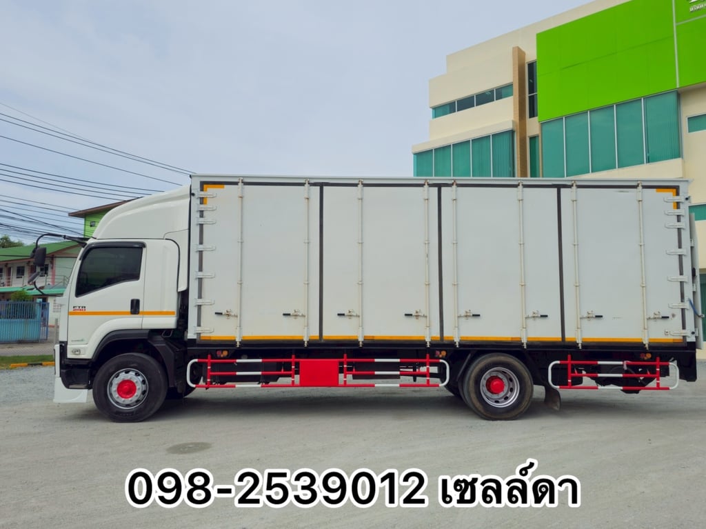 หกล้อตู้สิบบาน isuzu FTR240แรงปี64(5105) หกล้อตู้สิบบาน isuzu FTR240แรงปี64(5105)