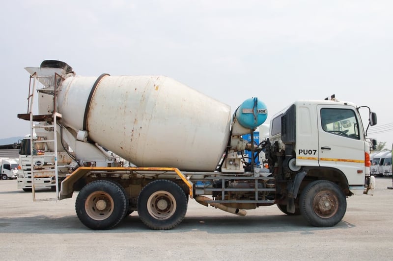 สิบล้อโม่ปูน HINO FM1A 330 แรง ปี 2556(9081)