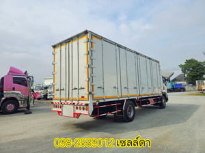 หกล้อตู้สิบบาน ISUZU FTR 240 แรง ปี 2555(5404) หกล้อตู้สิบบาน ISUZU FTR 240 แรง ปี 2555(5404)