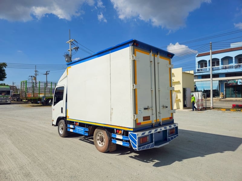 🩵สี่ล้อตู้ ISUZU  NLR 104 แรง ปี 2564(4519)