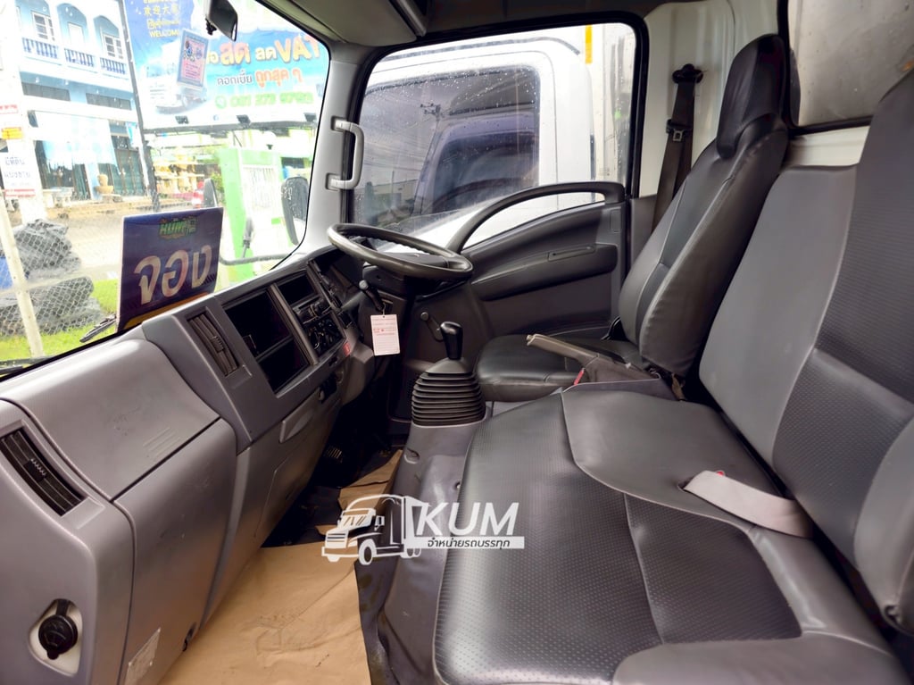 สี่ล้อตู้ ISUZU NLR 130 แรง ปี 2560 (5044) สี่ล้อตู้ ISUZU NLR 130 แรง ปี 2560 (5044)