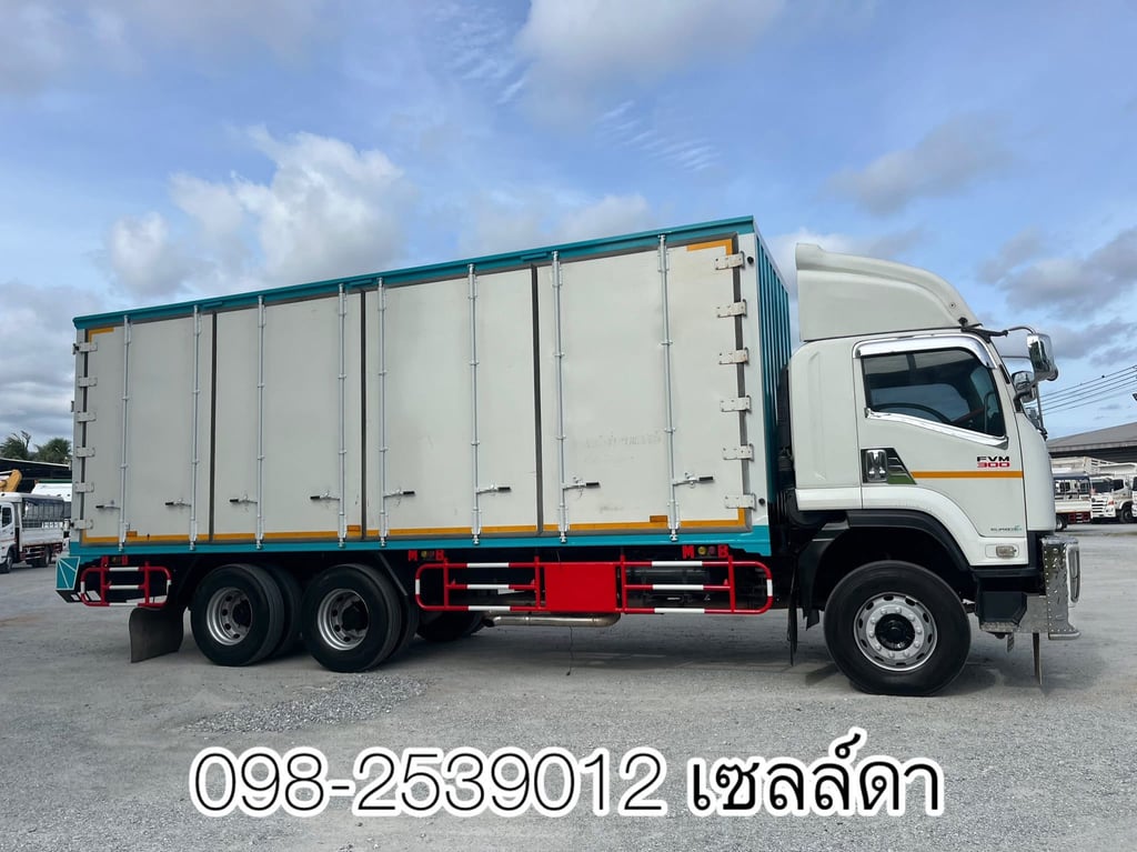 🔥สิบล้อตู้สิบบาน ISUZU FVM 300 แรง ปี 2562(0634) 🔥สิบล้อตู้สิบบาน ISUZU FVM 300 แรง ปี 2562(0634)