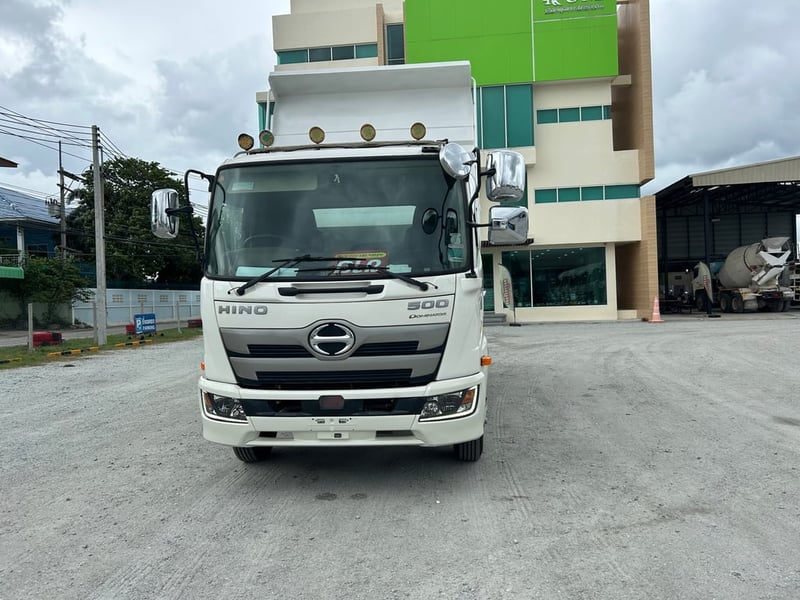 หกล้อดั้มพ์ HINO FC9J 210 แรง ปี 2564 (3210) หกล้อดั้มพ์ HINO FC9J 210 แรง ปี 2564 (3210)