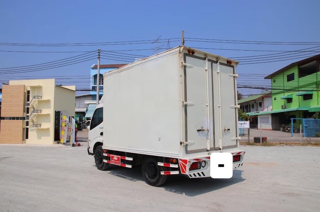 สี่ล้อตู้ HINO XZU 136แรง  ปี2563 (3262) สี่ล้อตู้ HINO XZU 136แรง  ปี2563 (3262)