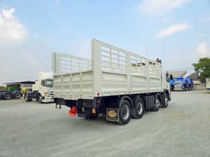 สิบสองล้อคอก VOLVO FM 440  แรง ปี 2556(2894)
