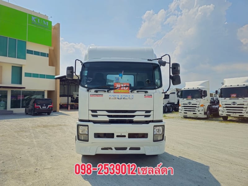 หกล้อหัวลาก ISUZU  FTR 240 แรง ปี 2563(7542)