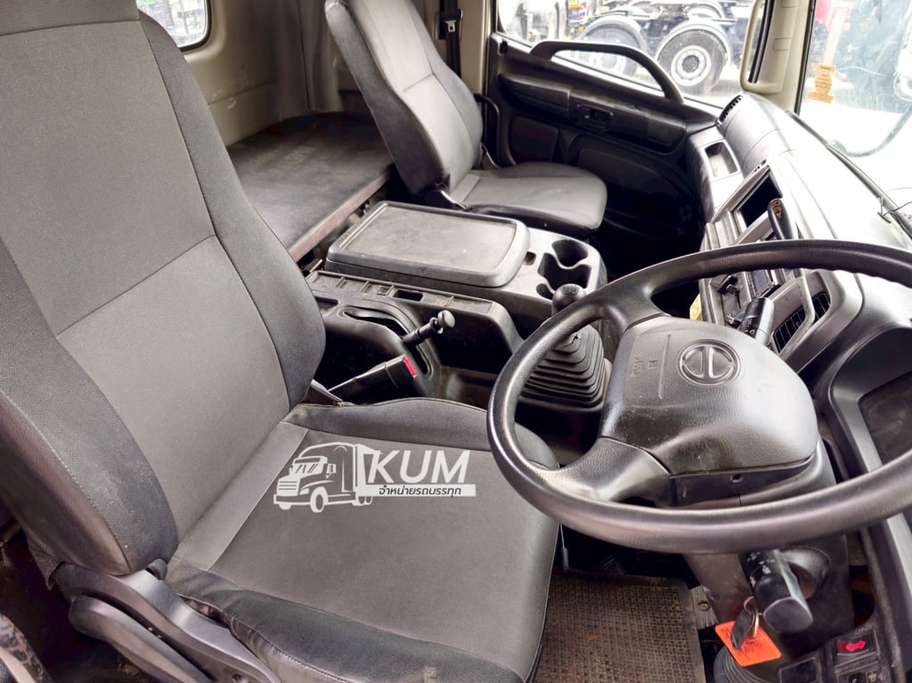 สิบล้อหัวลากยกเพลา  HINO FG8J 260 แรง ปี 2562 (2335)