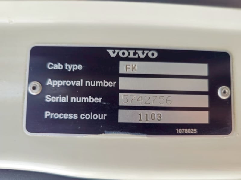 สิบสองล้อคอก VOLVO FM 440 แรง ปี 2556(2922) สิบสองล้อคอก VOLVO FM 440 แรง ปี 2556(2922)