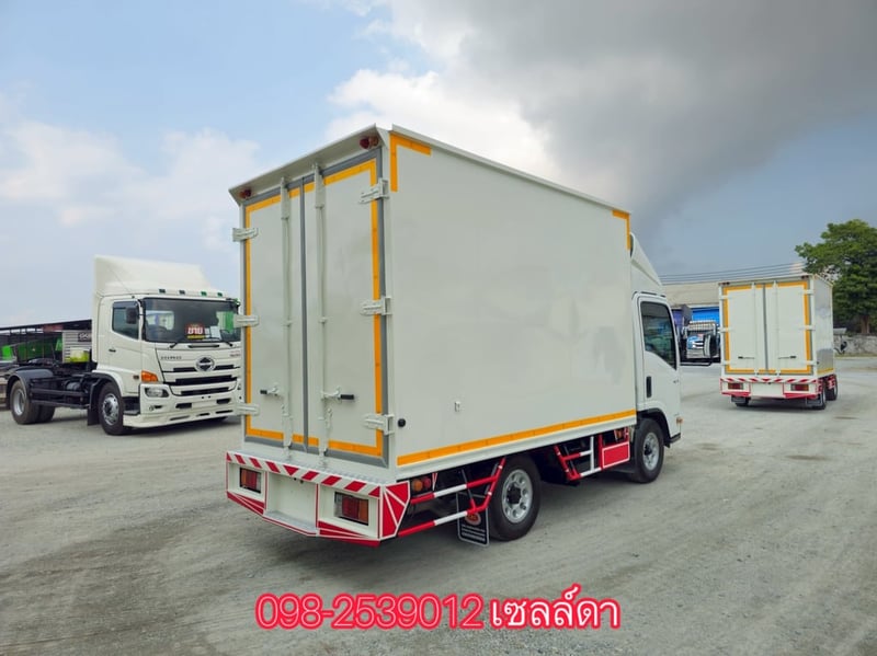 👉 สี่ล้อตู้ ISUZU  NLR104 แรง ปี 2563 (2632)