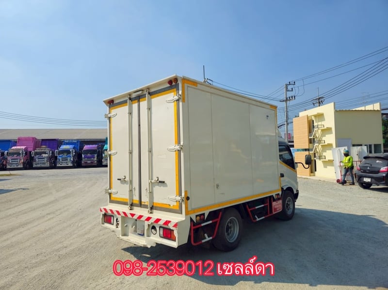 👉 สี่ล้อตู้ HINO XZU 136 แรง ปี 2567(9713)