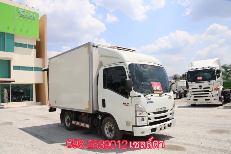 สี่ล้อตู้เย็น ISUZU NLR 130 แรง ปี 2566 (8088) สี่ล้อตู้เย็น ISUZU NLR 130 แรง ปี 2566 (8088)