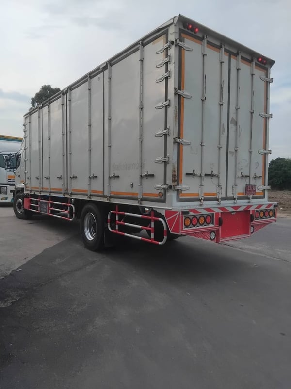 👉ฟรีเก็บท้ายให้ หกล้อตู้สิบบาน HINO FG8J 240 แรง ปี 2561(4378) 👉ฟรีเก็บท้ายให้ หกล้อตู้สิบบาน HINO FG8J 240 แรง ปี 2561(4378)
