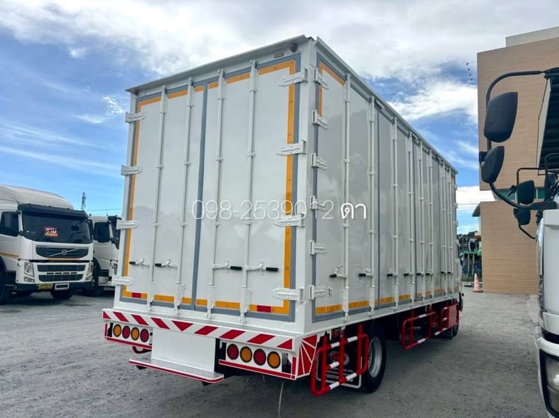 🚨โปรลดกระหน่ำ  🚨 🔥ส่วนลด 100,000-  หกล้อตู้สิบบาน HINO FC9J 175 แรง ปี 2556(8338)