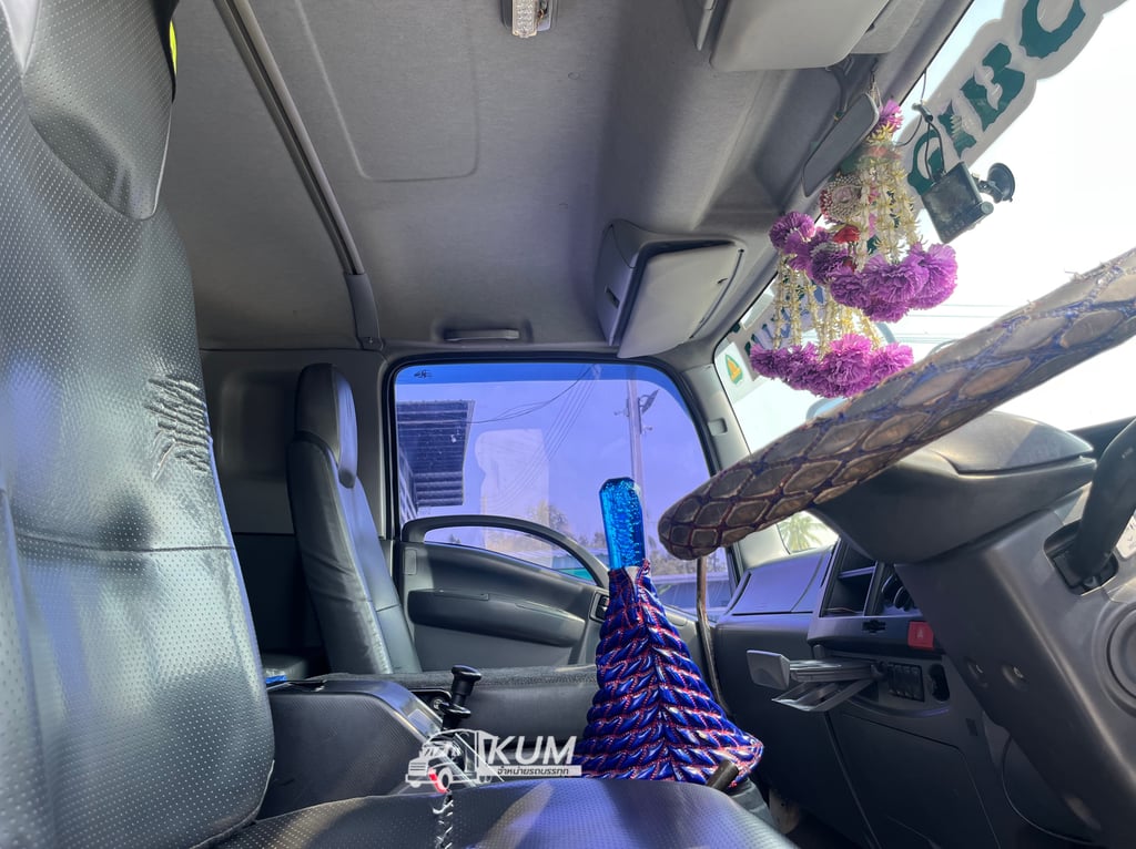 หกล้อตู้สิบบาน Isuzu FTR240 แรง ปี60 อู่สมศักดิ์(2244,2245)