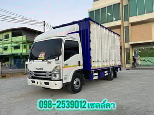 หกล้อตู้สิบบาน ISUZU NPR 150 แรง ปี 2565(5464) หกล้อตู้สิบบาน ISUZU NPR 150 แรง ปี 2565(5464)