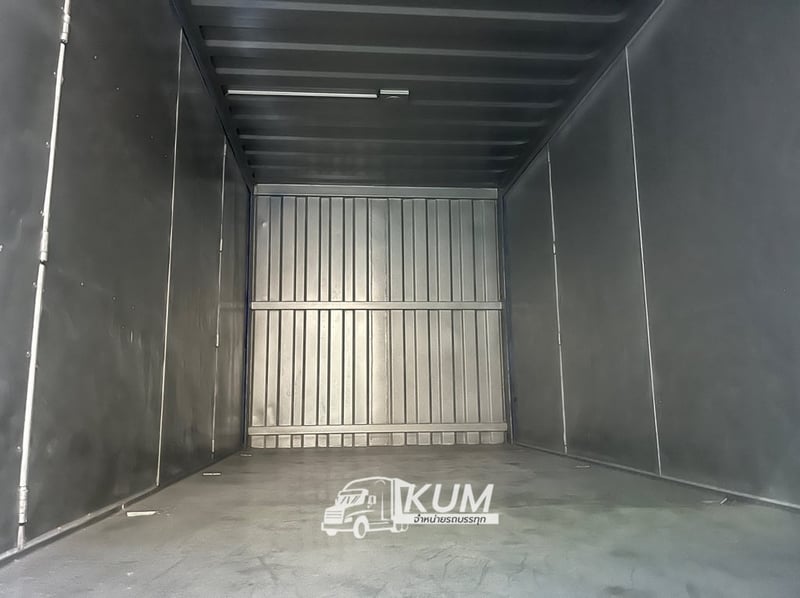 หกล้อตู้สิบบาน ISUZU  NPR 150 แรง ปี 2565(5464)