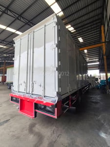 🔥ฟรีเก็บสวยทั้งคัน อู่BBC บ้านบึง🔥 หกล้อตู้สิบบาน ISUZU FTR 240 แรง ปี 2557(9785) 🔥ฟรีเก็บสวยทั้งคัน อู่BBC บ้านบึง🔥 หกล้อตู้สิบบาน ISUZU FTR 240 แรง ปี 2557(9785)