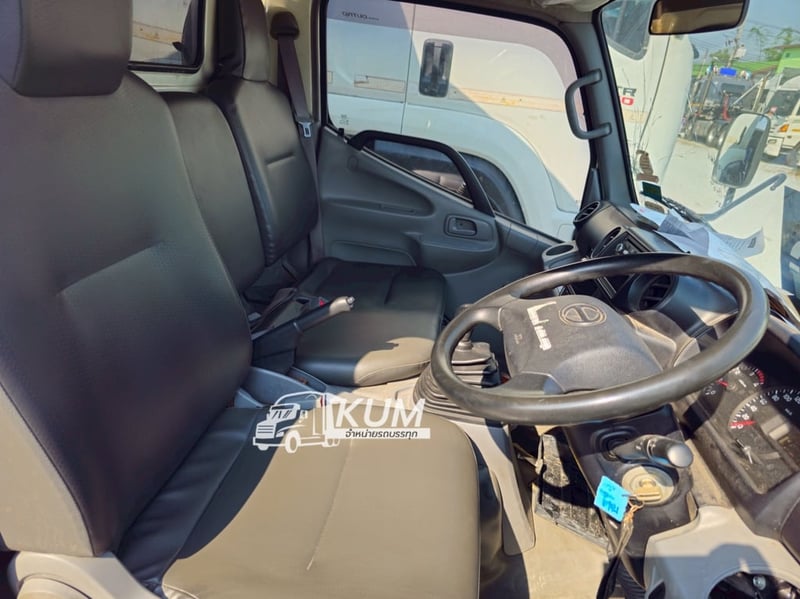 👉 สี่ล้อตู้ HINO XZU 136 แรง ปี 2565(6121)