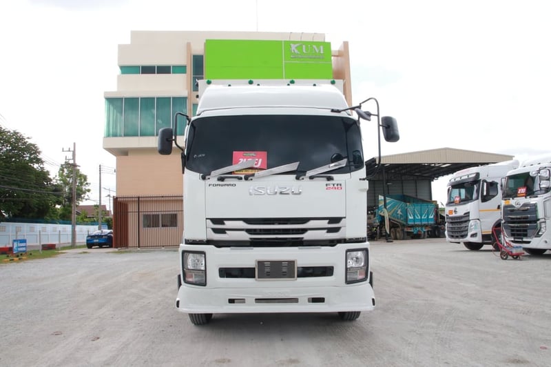 🔥หกล้อตู้สิบบาน ISUZU FTR 240 แรง ปี 2561(0510) 🔥หกล้อตู้สิบบาน ISUZU FTR 240 แรง ปี 2561(0510)