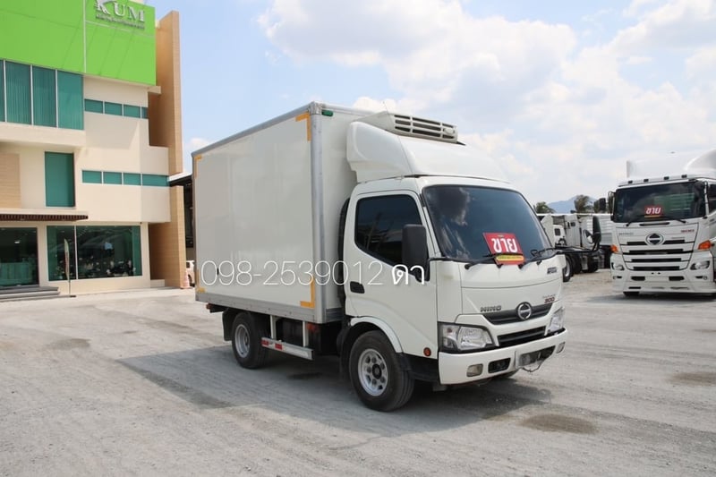 🚨 โปรลดกระหน่ำ 🚨 🔥ลด70,000-🔥 สี่ล้อตู้เย็น HINO XZU 136 แรง ปี 2567(8556)