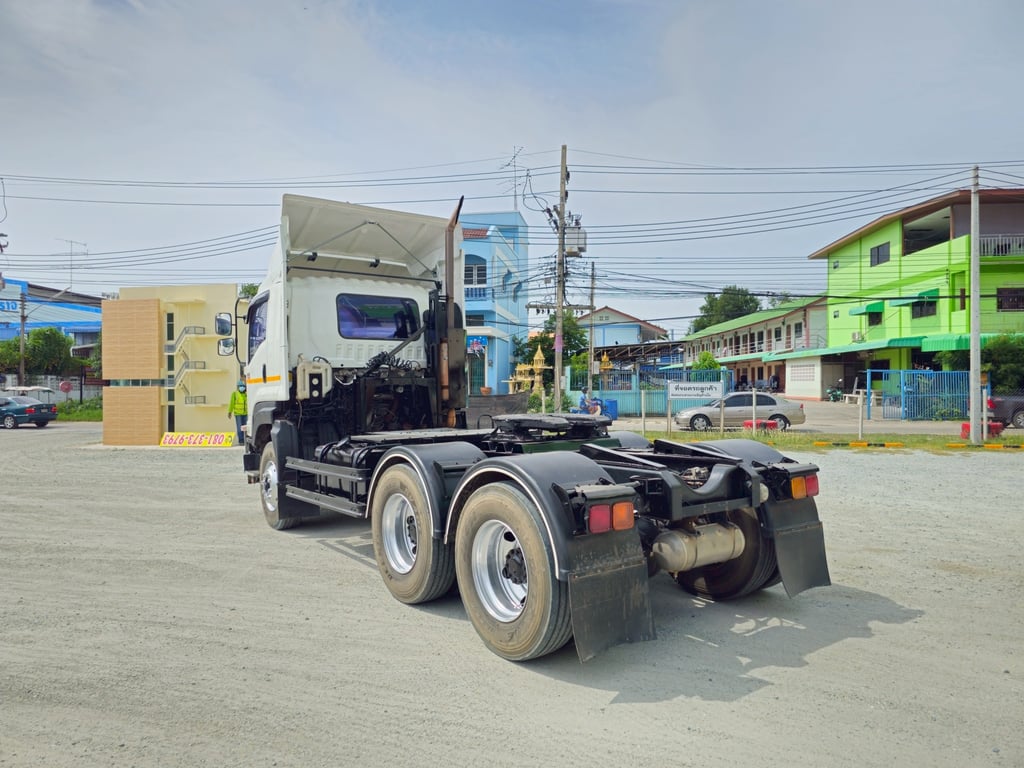 สิบล้อหัวลาก ISUZU  GXZ 360  แรง  ปี 2555(6863)
