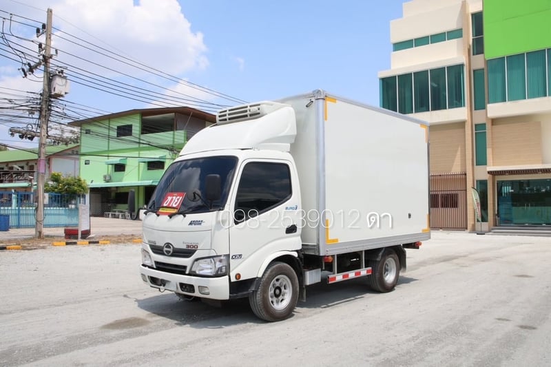 🚨 โปรลดกระหน่ำ 🚨 🔥ลด70,000-🔥 สี่ล้อตู้เย็น HINO XZU 136 แรง ปี 2567(8556)