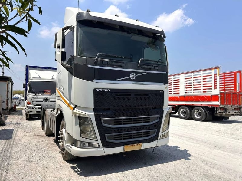 🚨Vายตัด  สิบล้อหัวลาก VOLVO หัวสูง FH 440 เเรงม้า ปี 2558  (8454)