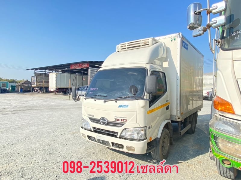 🔥vาย 660,000 บาท สี่ล้อตู้เย็น  HINO XZU 136 แรง ปี 2566(1837)