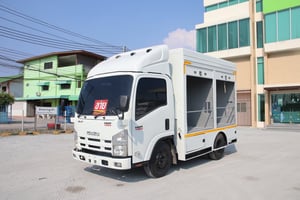 หกล้อตู้ ISUZU NMR 130 แรง ปี 2558(5477) หกล้อตู้ ISUZU NMR 130 แรง ปี 2558(5477)